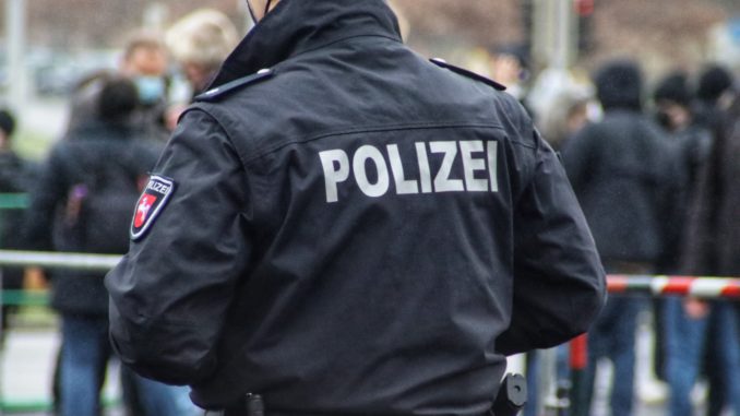 Hambourg - une fusillade fait 8 morts dans un centre des Témoins de Jéhova